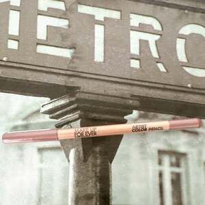 MAKE UP FOR EVER Artist Color Pencil #600 Anywhere Caffeine